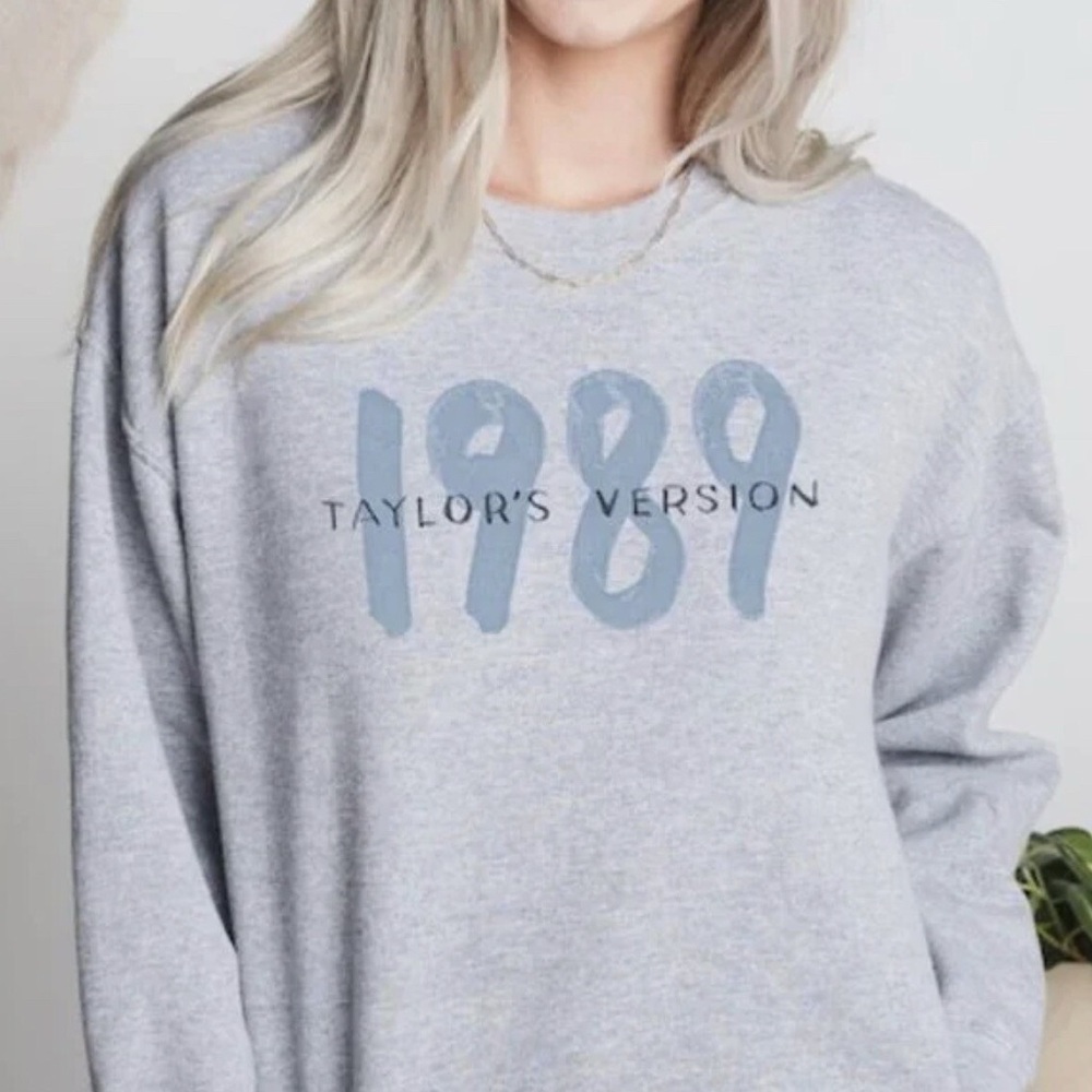 Taylor Swift 1989 Taylor’s Version Grey Crew